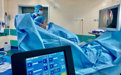 Hyperplasie bénigne de la prostate : Évaluation de l’énucléation endoscopique de la prostate (EEP) vs. prostatectomie simple robotisée (RASP)